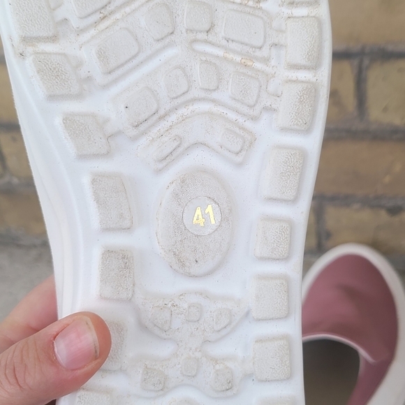 Bueno Leather Slip-ons - Picture 7 of 10